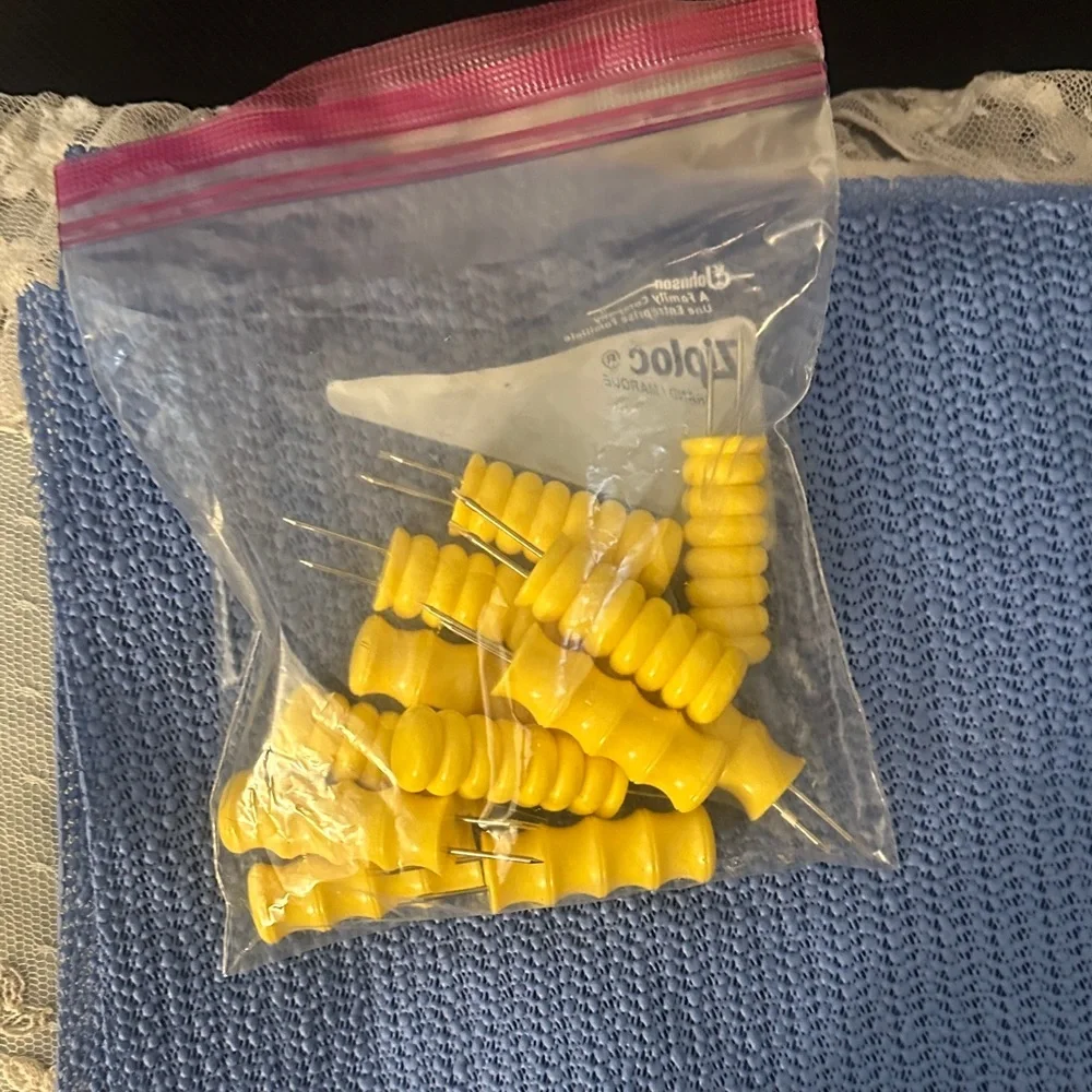 Yellow Plastic corn on cob holders set of six